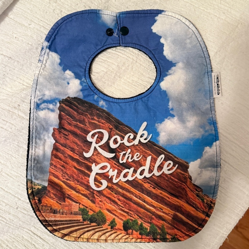Red Rocks Amphitheater Baby Bib - Picture 6 of 8
